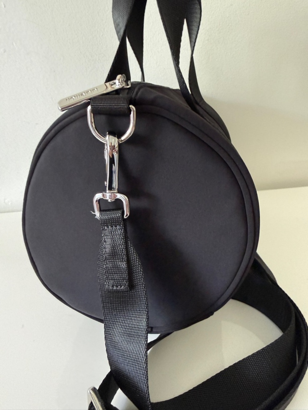 LULULEMON Knit Nylon Mini Barrel Duffle Bag Crossbody Handbag Black - Picture 3 of 8